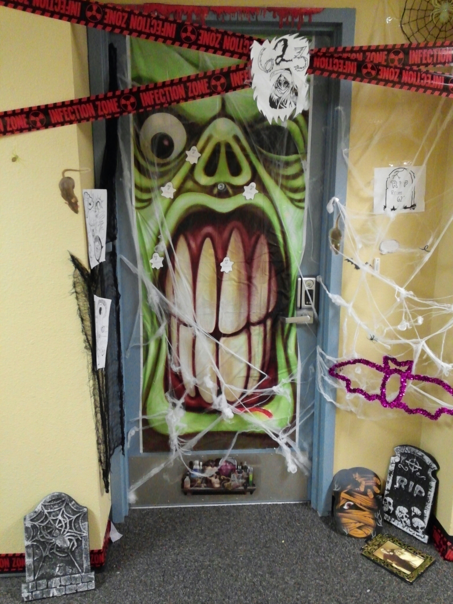  Halloween  Door  Decoration  Contest  Winner RA charlette